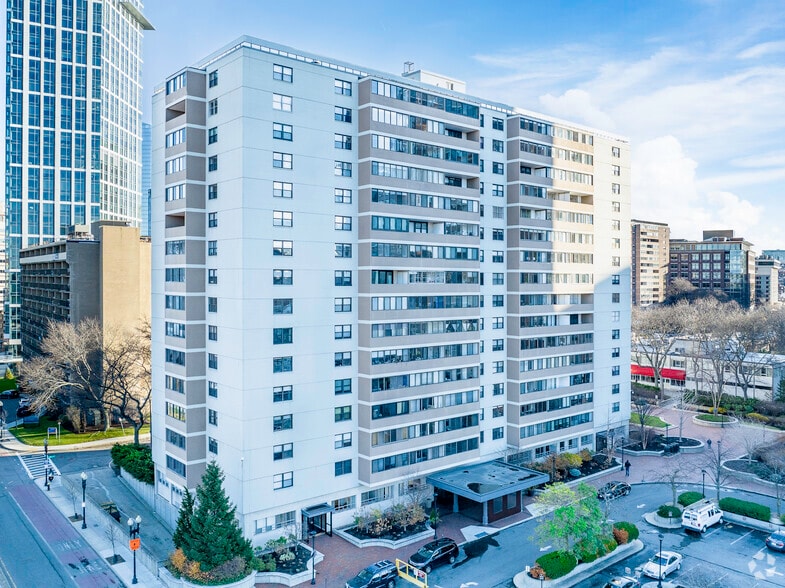 Primary Photo Of 7 Whittier Pl, Boston Apartments For Sale