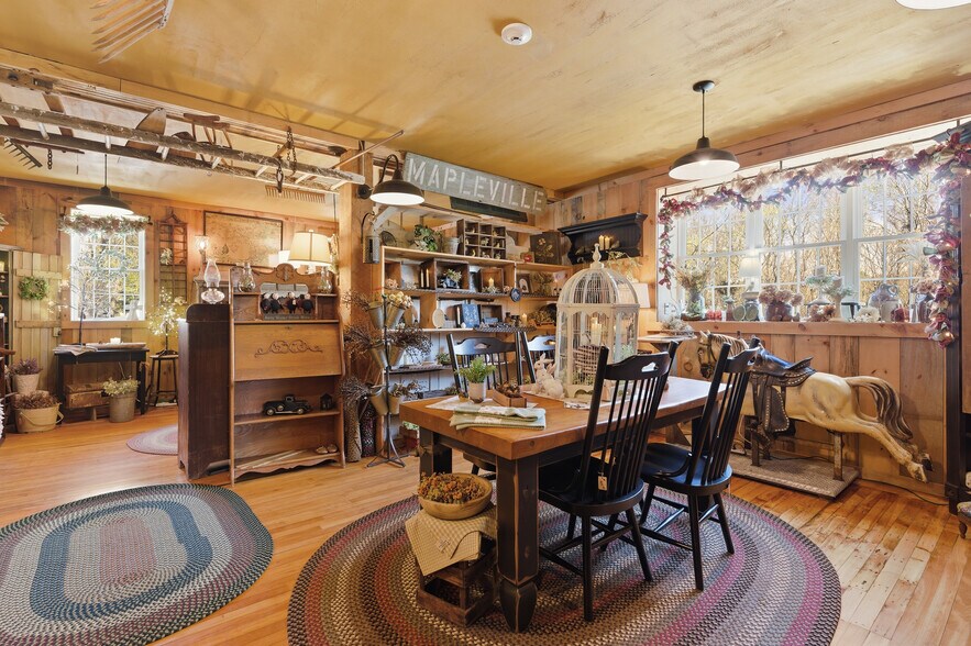 More Photos Of 953 Victory Hwy, Burrillville Bar For Sale