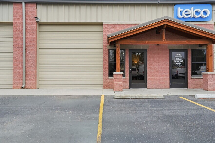 More Photos Of 1845 Wildwood St, Boise Flex For Sale