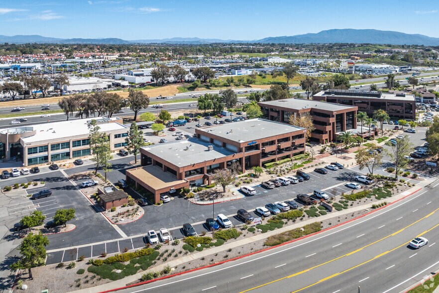 More Photos Of 27710 Jefferson Ave, Temecula Office For Sale