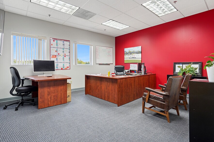 More Photos Of 4820 Dale Dr, Lafayette Warehouse For Sale