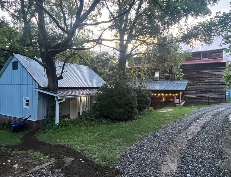 More Photos Of 1 Old Mill Ln, Weaverville Restaurant For Sale