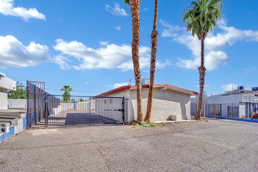 Primary Photo Of 1610 E Sahara Ave, Las Vegas Storefront Retail Office For Sale