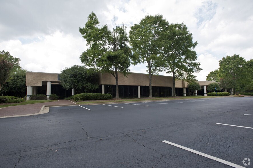 More Photos Of 2211 Newmarket Pky SE, Marietta Office For Lease