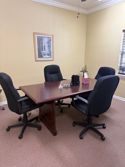 More Photos Of 122 Nesbit St, Punta Gorda Office For Lease
