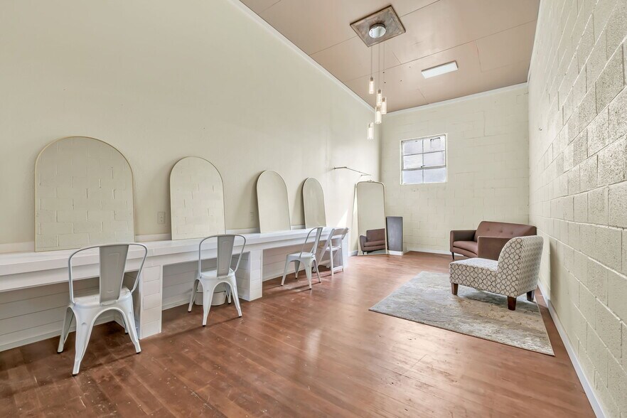 More Photos Of 31414 Harris Dr, Harrisburg Lodge Meeting Hall For Sale