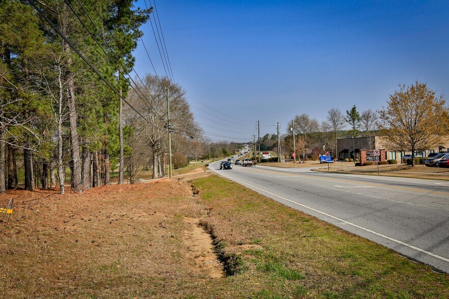 More Photos Of 3460 Highway 81, Loganville Flex For Sale