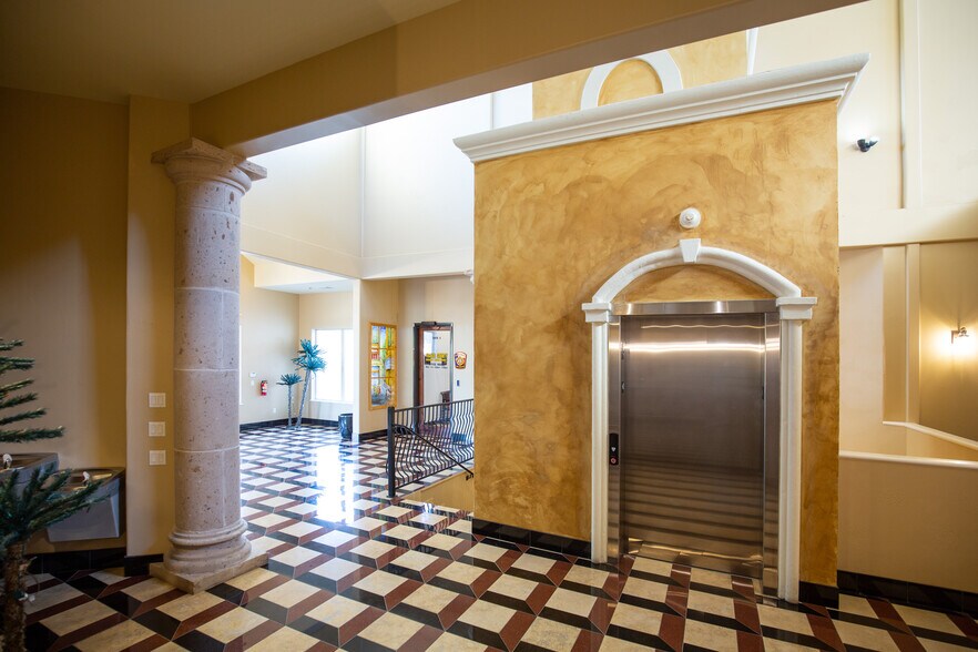 More Photos Of 20624 Hwy 1431, Lago Vista Office For Sale