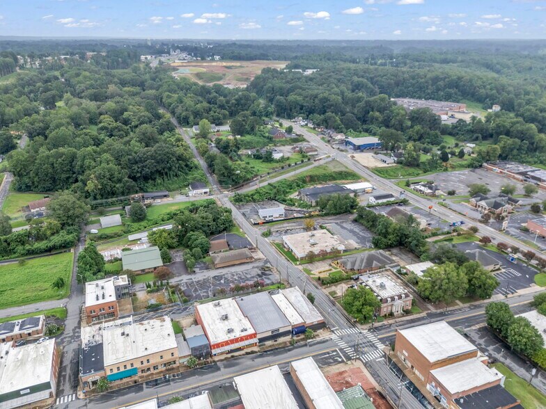 More Photos Of 147 E Court St, Rutherfordton Office Residential For Sale