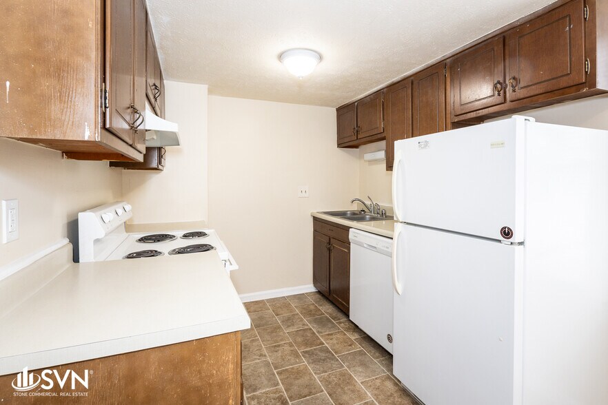 More Photos Of 150 N Northland Dr, Lexington Apartments For Sale
