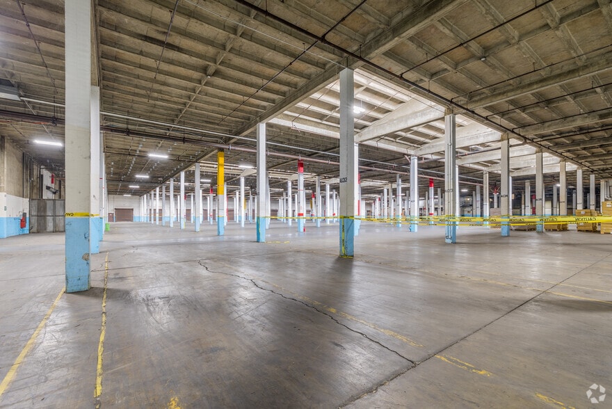 More Photos Of 5525 S Soto St, Vernon Warehouse For Lease