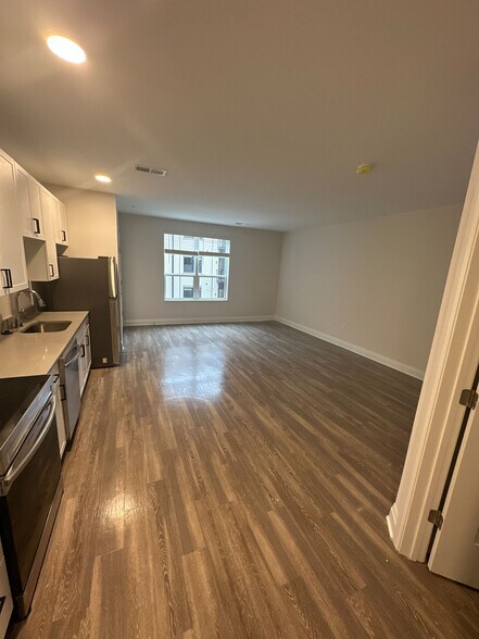 More Photos Of 140 E Monument Ave, Dayton Apartments For Lease