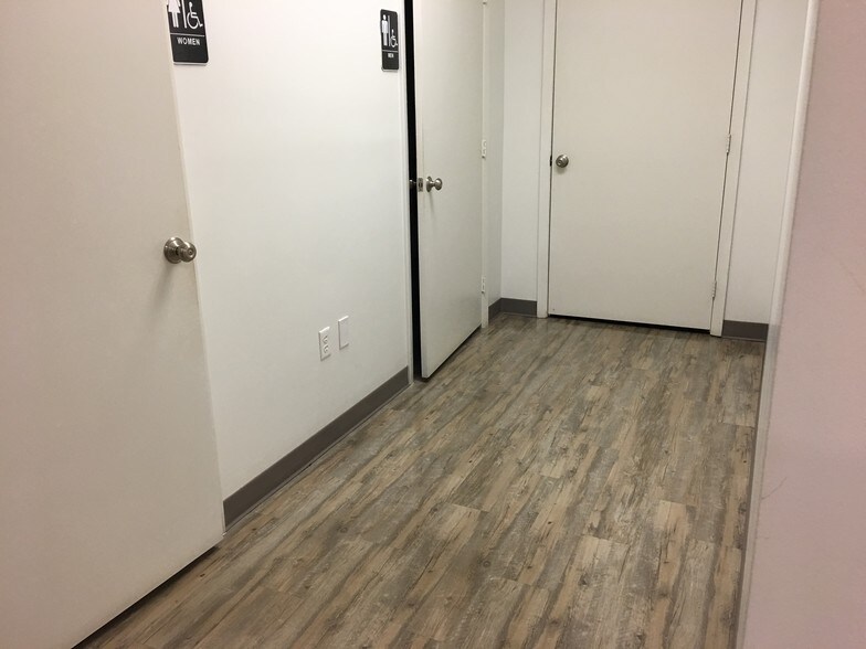 More Photos Of 1414 SW Martin Luther King Jr Ave, Ocala Coworking Space