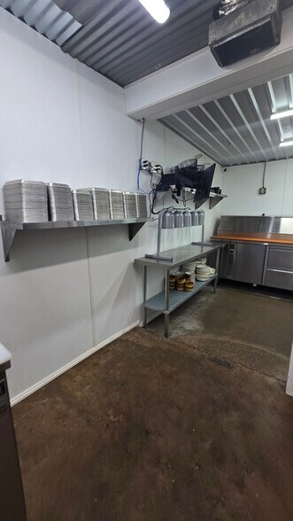 More Photos Of 4021 Acton Hwy, Granbury General Retail For Lease