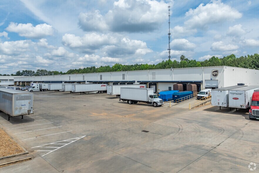 More Photos Of 7137 Southlake Pky, Morrow Warehouse For Lease