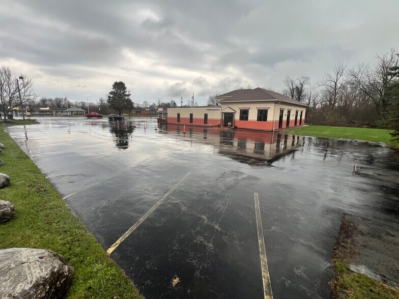 More Photos Of 9415 Main St, Clarence Freestanding For Sale