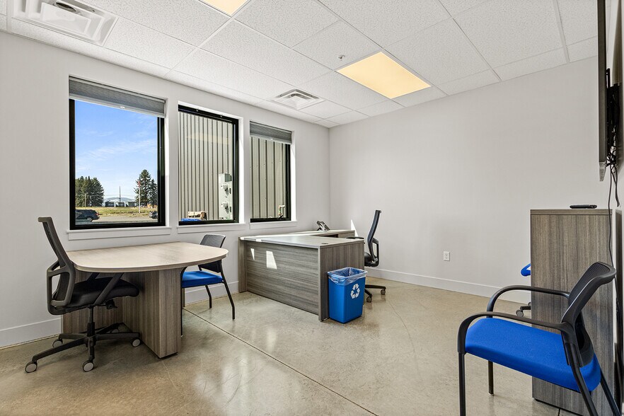 More Photos Of 167 All West Trl, Bozeman Warehouse For Lease