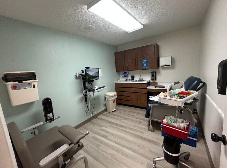 More Photos Of 38030 Medical Center Ave, Zephyrhills Medical For Sale