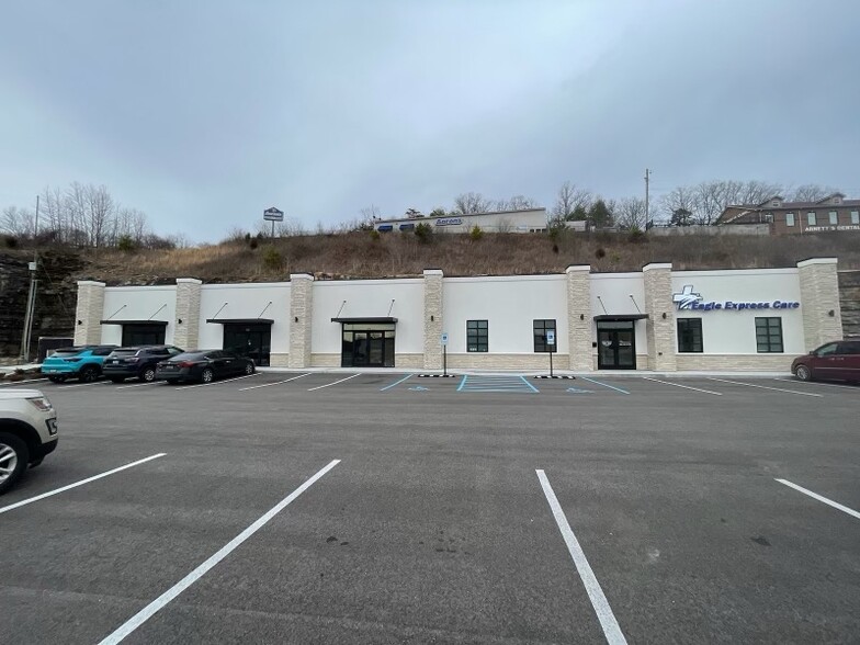 Primary Photo Of 300 Viking Dr, Morehead General Retail For Lease