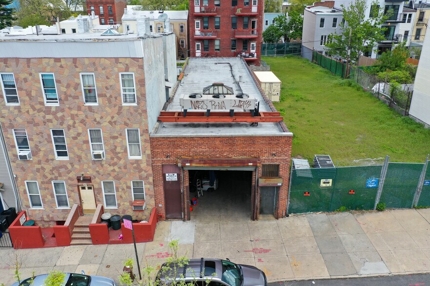 More Photos Of 267 23rd St, Brooklyn Warehouse For Sale