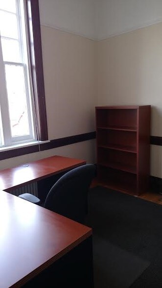More Photos Of 2 E Broad St, Hopewell Office For Lease