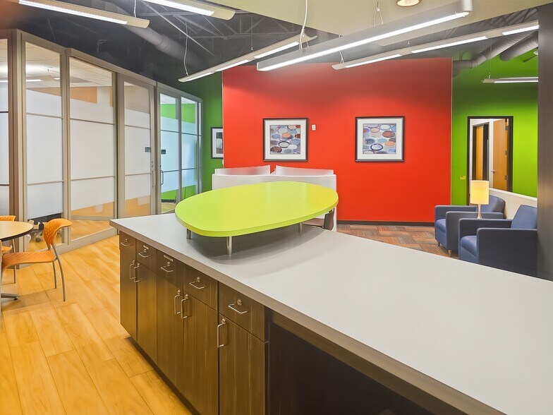 More Photos Of 1350 Scenic Hwy N, Snellville Coworking Space