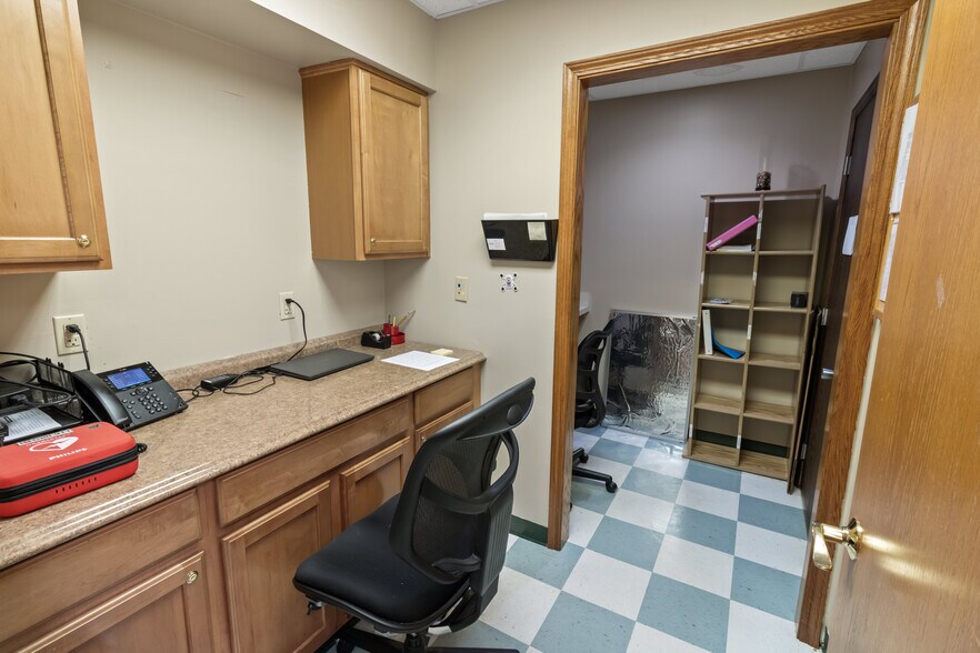 More Photos Of 5538 Philadelphia Dr, Dayton Medical For Sale