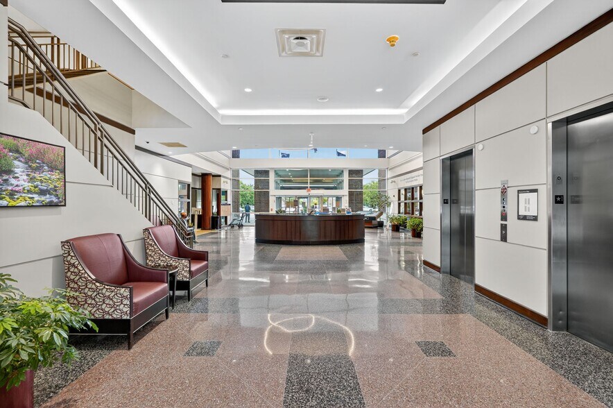 More Photos Of 8220 Meadowbridge Rd, Mechanicsville Medical For Lease