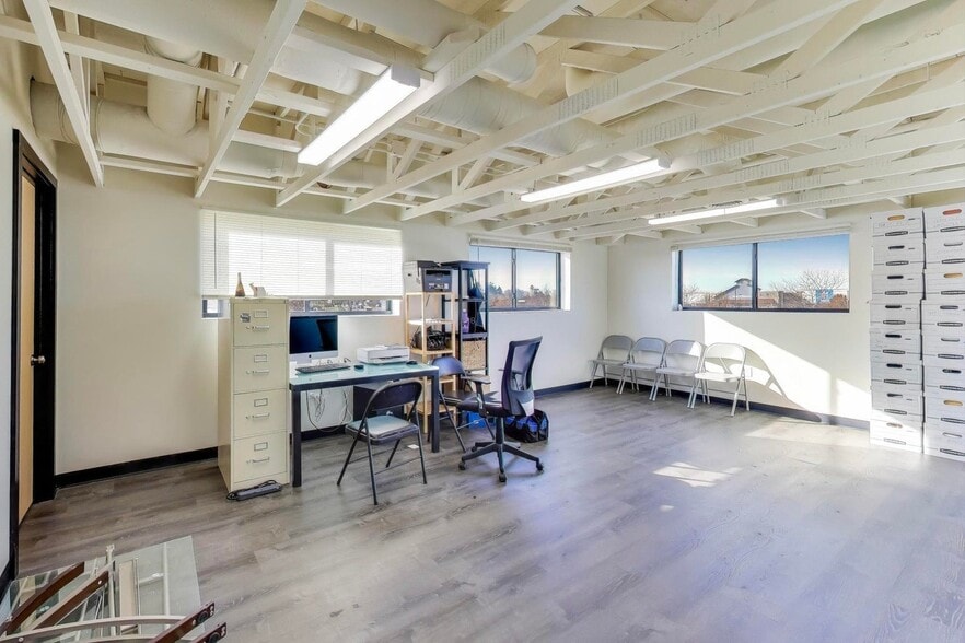 More Photos Of 3552 Market Ln, Kenosha Restaurant For Sale