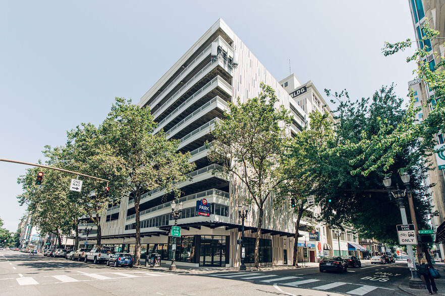 Primary Photo Of 504-538 SW 4th Ave, Portland Parking Garage For Lease