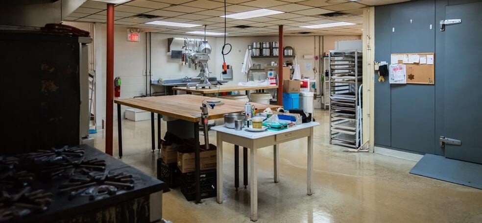 More Photos Of 2569 Charlevoix Rd, Petoskey Restaurant For Sale