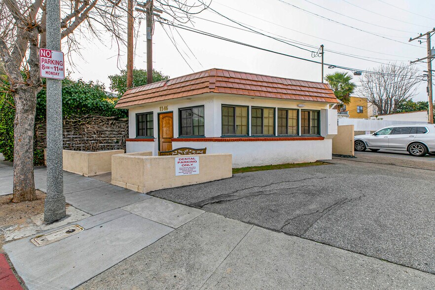 More Photos Of 1140 E Chevy Chase Dr, Glendale Office Residential For Sale