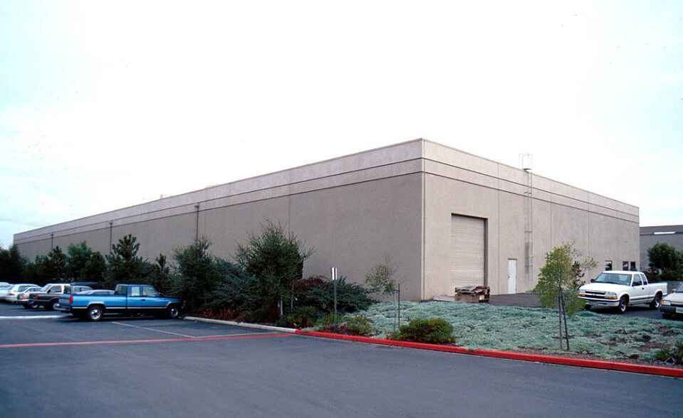 More Photos Of 607 Airpark Rd, Napa Research And Development For Lease