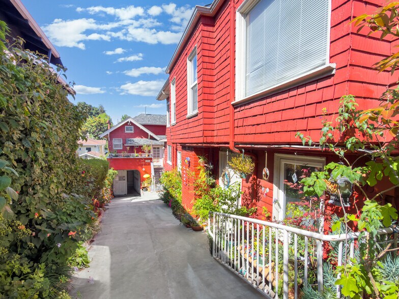 More Photos Of 1251 MacArthur Blvd, Oakland Apartments For Sale