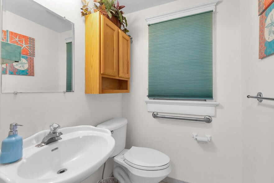 More Photos Of 88101 Old Hwy, Islamorada Office For Sale