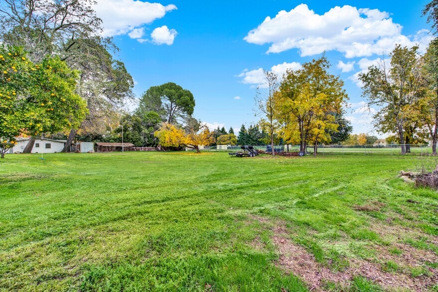 More Photos Of 300-316 Butcher Rd, Vacaville Land For Sale