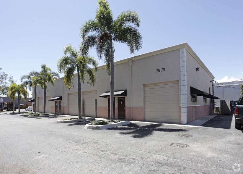 More Photos Of 1011 NW 51st St, Fort Lauderdale Light Distribution For Lease