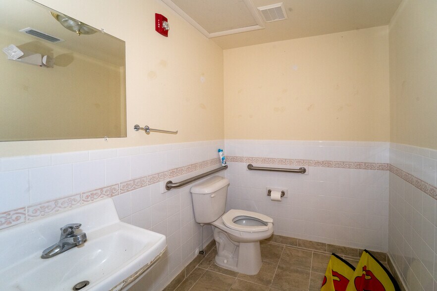 More Photos Of 5909 N Ocean Shore Blvd, Palm Coast Office Residential For Sale