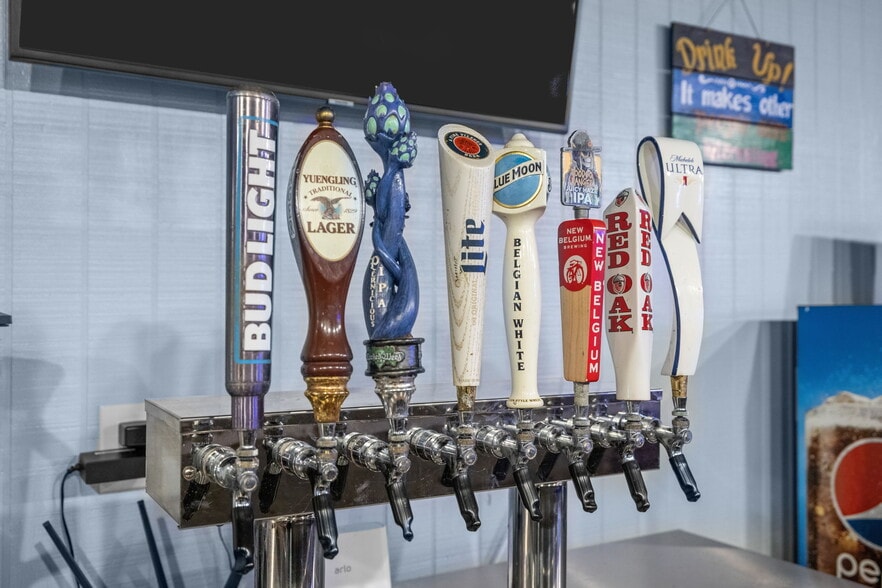 More Photos Of 2383 Hwy 58, Swansboro Restaurant For Sale