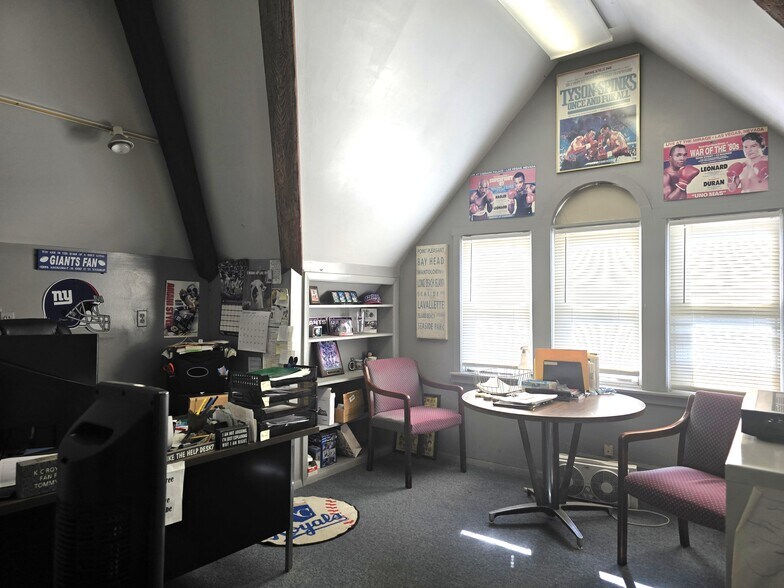 More Photos Of 811 Clifton Ave, Clifton Office For Sale