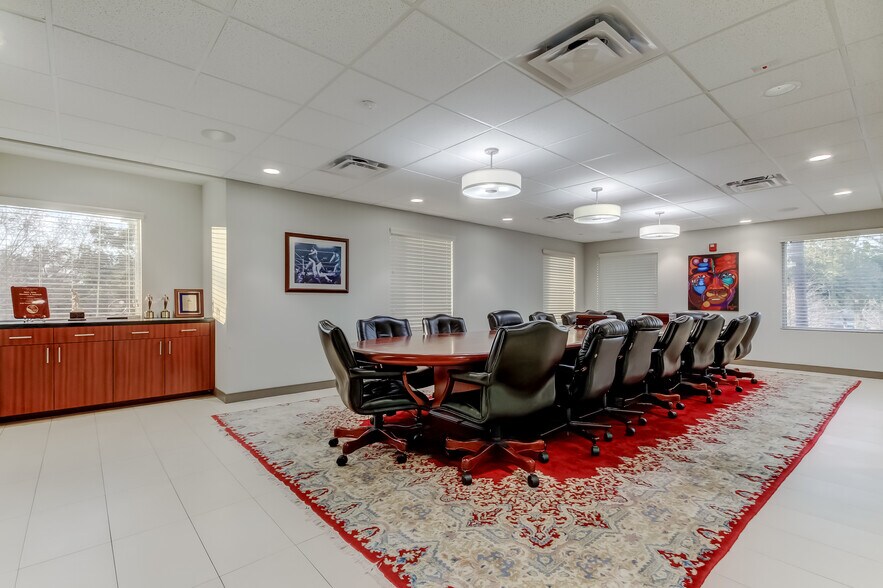 More Photos Of 2801 W Busch Blvd, Tampa Medical For Sale