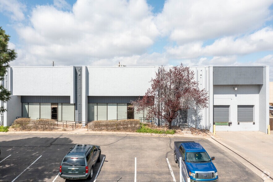 More Photos Of 4901-4905 Nome St, Denver Warehouse For Lease