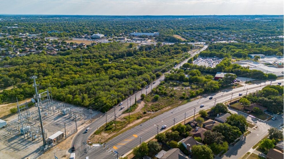 More Photos Of 1.44 ± AC Grissom Rd Rd @ Old Grissom Rd, San Antonio Land For Sale