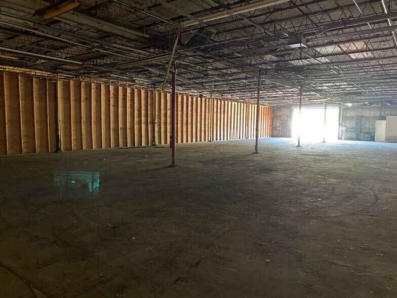 More Photos Of 2910 W Beaver St, Jacksonville Light Distribution For Lease