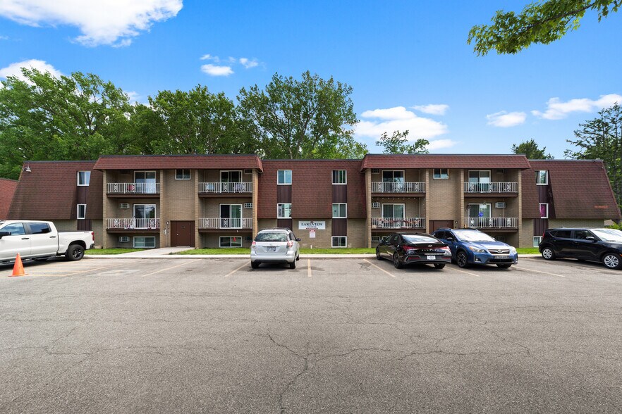 More Photos Of 5216 E Lake Rd, Sheffield Lake Apartments For Sale