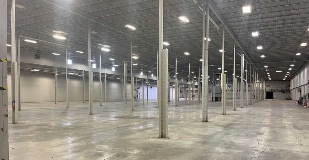More Photos Of 801-829 Janesville Ave, Fort Atkinson Manufacturing For Sale