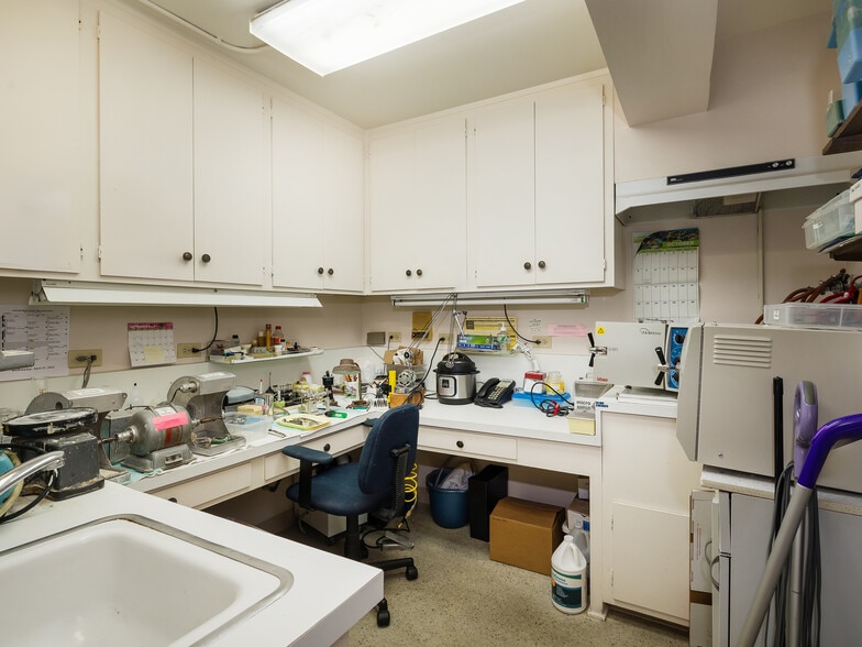 More Photos Of 4381-4385 Overland Ave, Culver City Office Residential For Sale