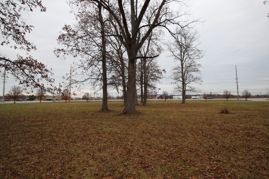 More Photos Of 0 Jackson Street St, Muncie Land For Sale