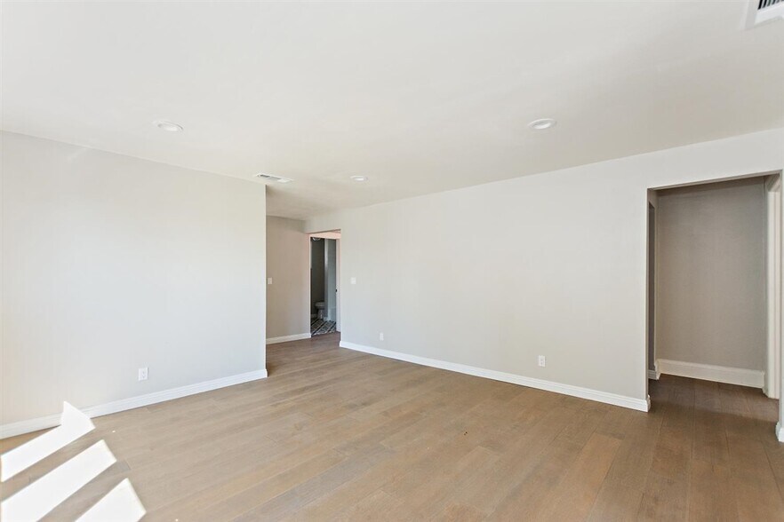 More Photos Of 1703 S Burlington Ave, Los Angeles Apartments For Sale