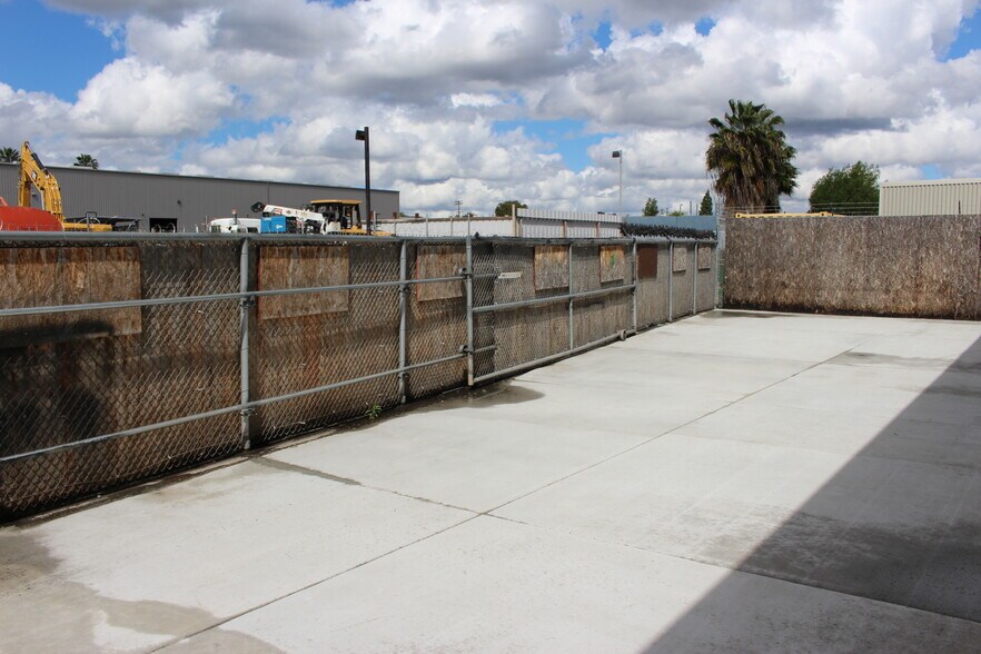 More Photos Of 943-959 Vernon Way, El Cajon Unknown For Lease